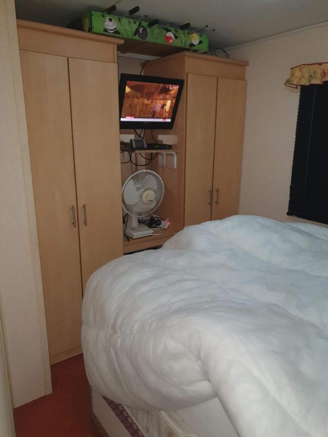 R And B Static Caravan Skegness Eksteriør billede